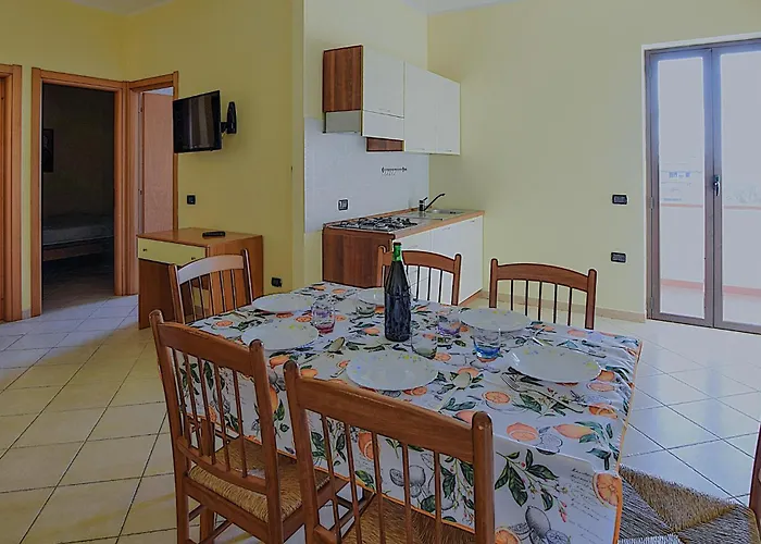 Apartamento Lovely In With Wifi Ricadi