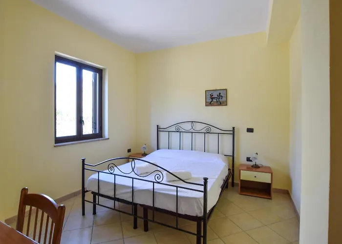 Lovely In With Wifi Appartamento